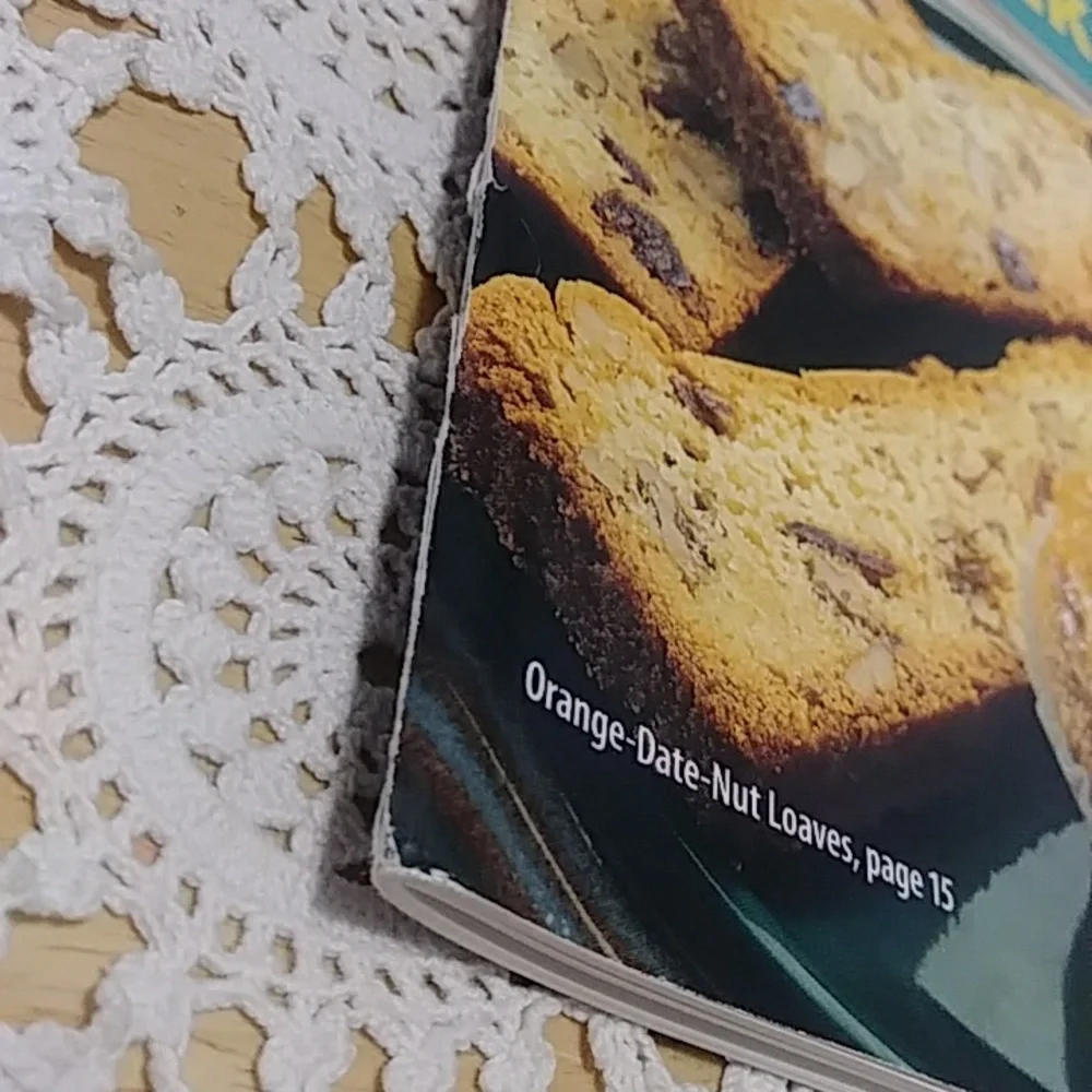 Cookbook Bundle - Pampered Chef, Family Living